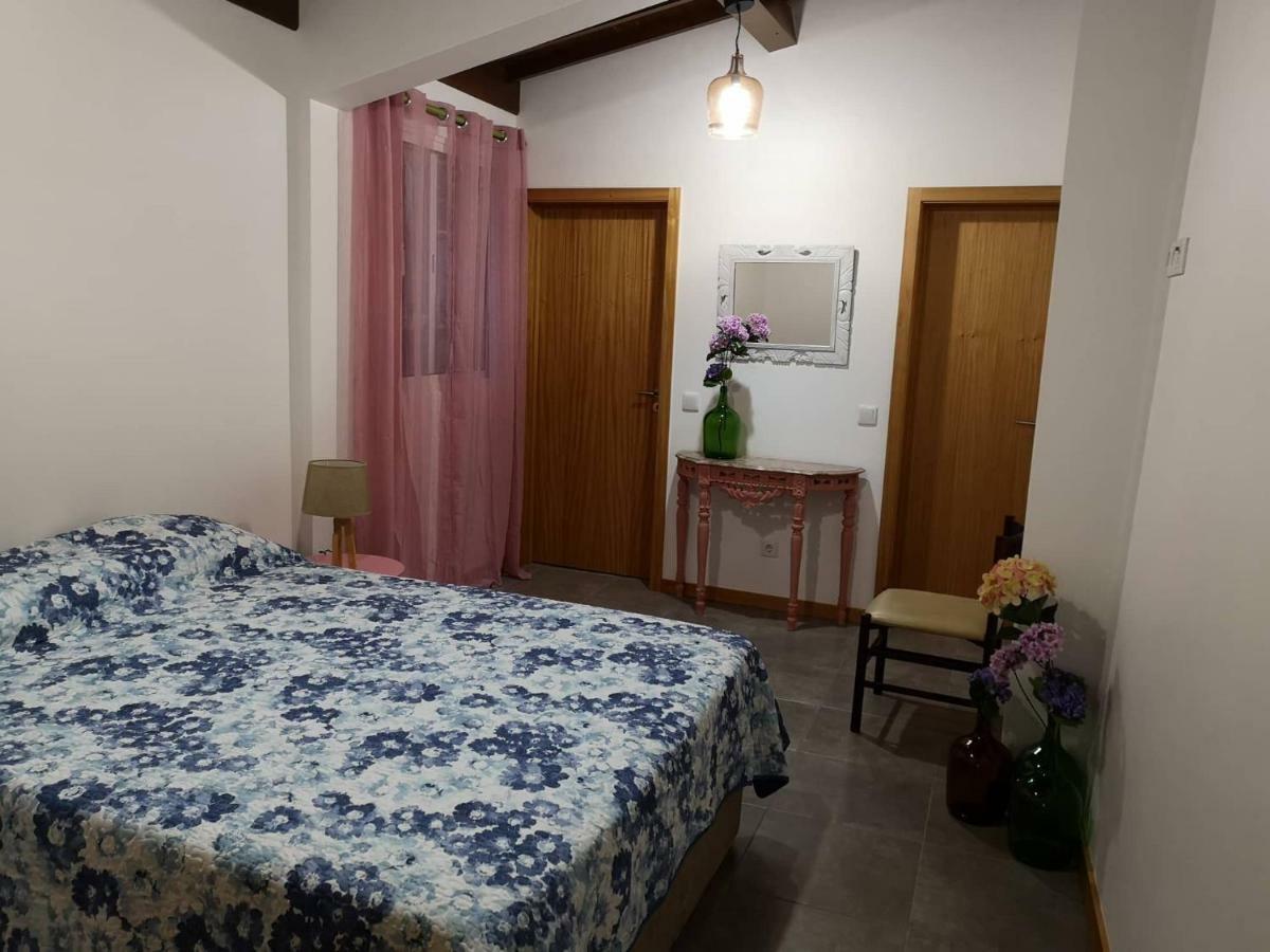 Join Our Relaxed House Near The Beach - Mosteiros Моштейруш Экстерьер фото